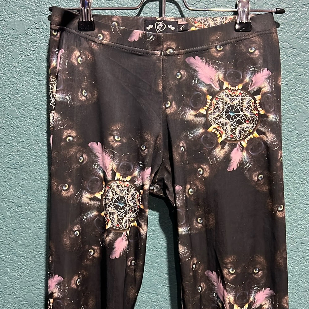 Too Fast Wolf Geometric Leggings Plus free Random brand Goth/Punk style leggings